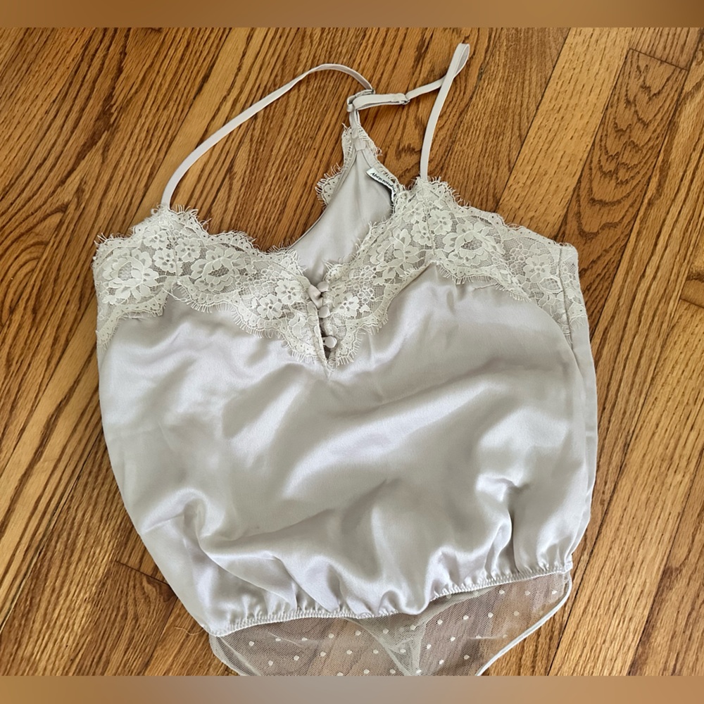 Flowy lace bodysuit